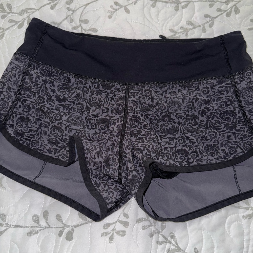 lululemon athletica Speed up Black Floral Athletic Shorts rare